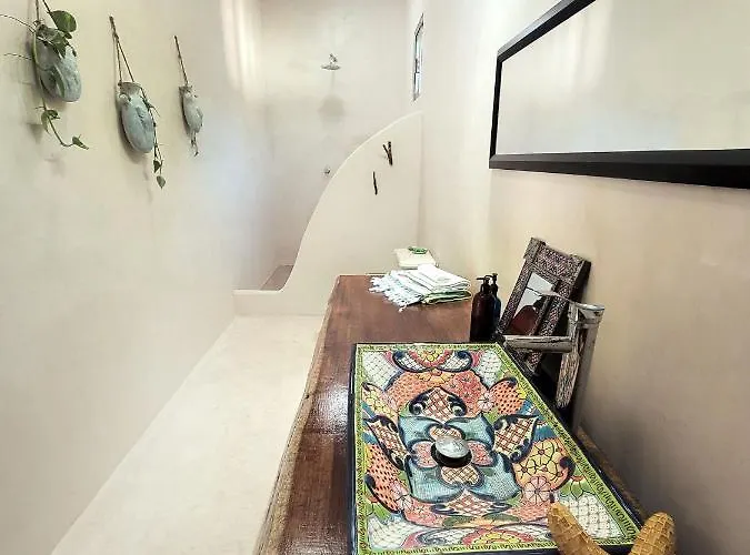 The Secret Garden Apartment *