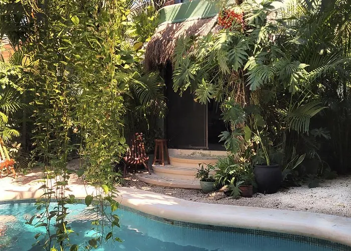 The Secret Garden Apartment *
